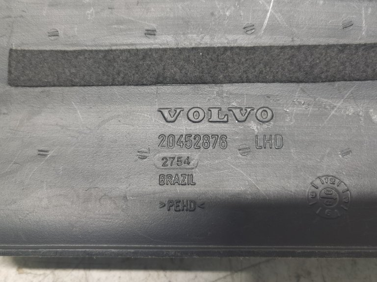 20452876 Воздуховод отопителя Volvo FH VOLVO - detaluga.ru