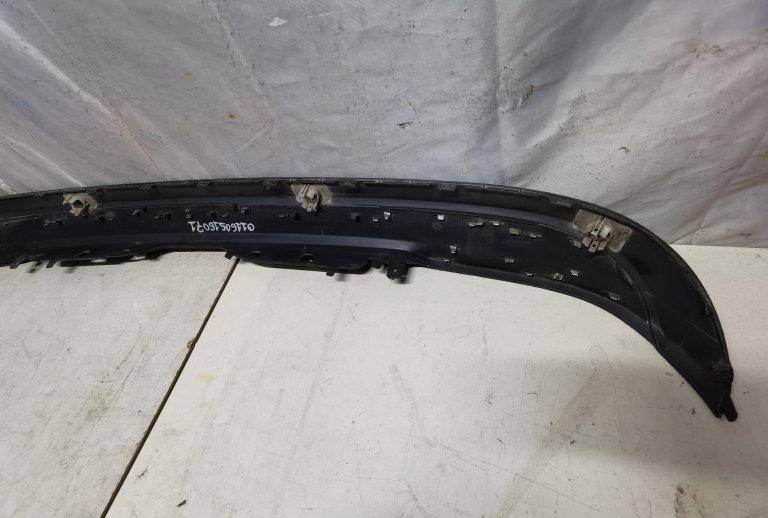 A2058851138 Спойлер заднего бампера MERCEDES BENZ W205 Mercedes-Benz - detaluga.ru