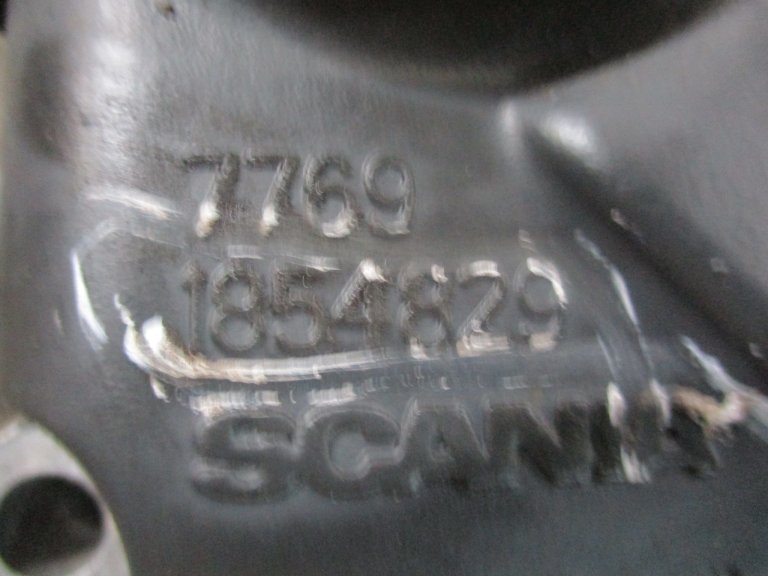 1854829 Фланец двигателя системы охлаждения SCANIA R-SERIE Scania - detaluga.ru
