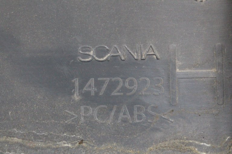 1472923 Панель верхней полки правой SCANIA 4/R Scania - detaluga.ru