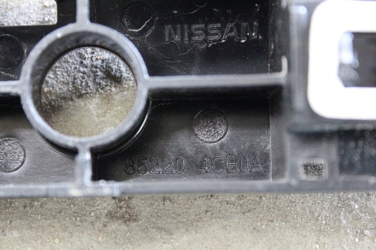 852204CE0A Направляющая бампера заднего правая Nissan X-Trail NISSAN - detaluga.ru