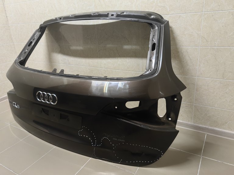 8R0827023C Дверь багажника Audi Q5 8R VAG - detaluga.ru