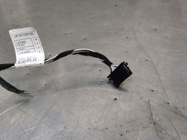 61129335298 Проводка передней правой двери BMW 1-serie F20/F21 BMW - detaluga.ru