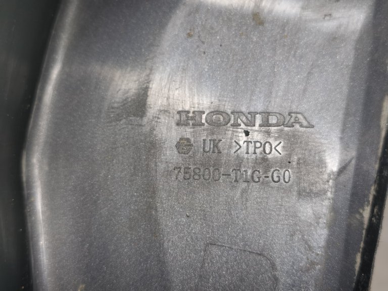 75800T1GG0 Брызговик передний правый Honda CR-V HONDA - detaluga.ru