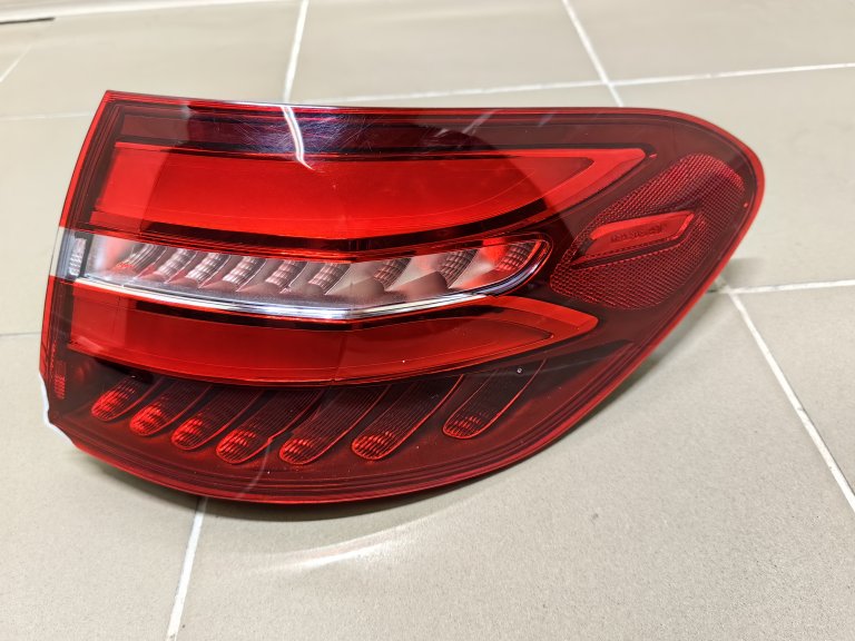 A2539067400 Фонарь задний правый Mercedes-Benz GLC Mercedes-Benz - detaluga.ru